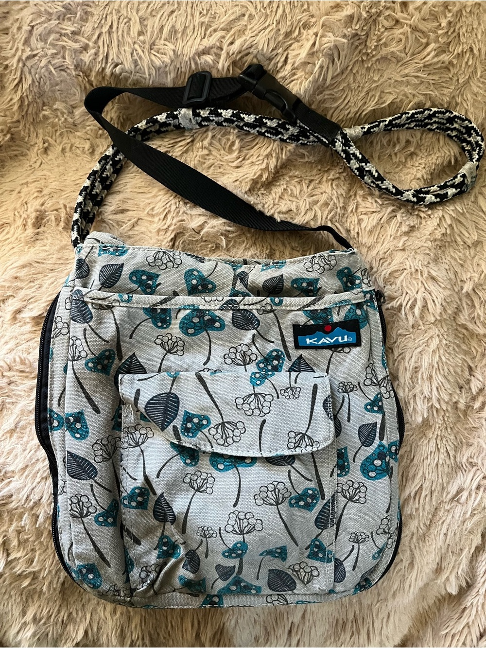Kavu Teal and Gray Floral Canvas Crossbody Bag